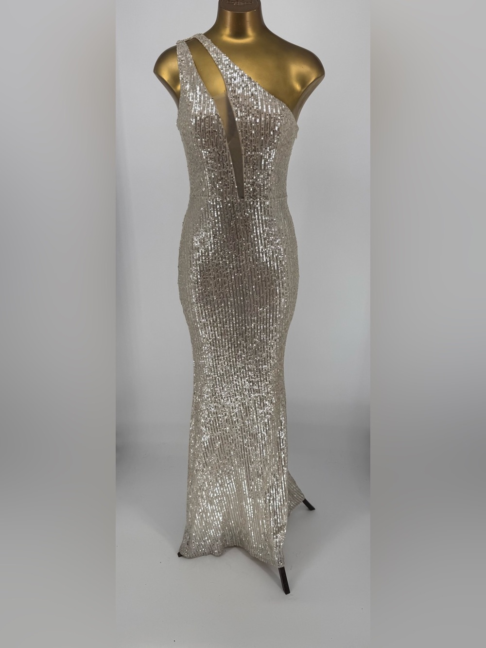 MISS ORD Silver/Champagne One-Shoulder Sequin Evening Gown Size S